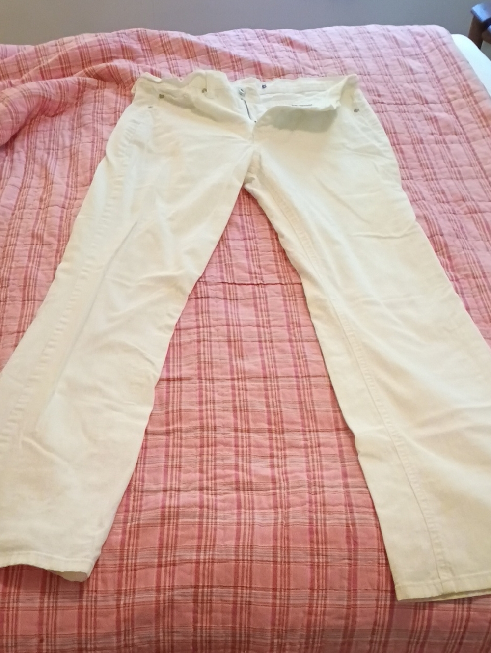 Women's White Wide-Leg Pants — Clean Everyday Style